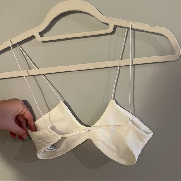 Tabitha Ribbed Crop Top - Picture 3 of 4